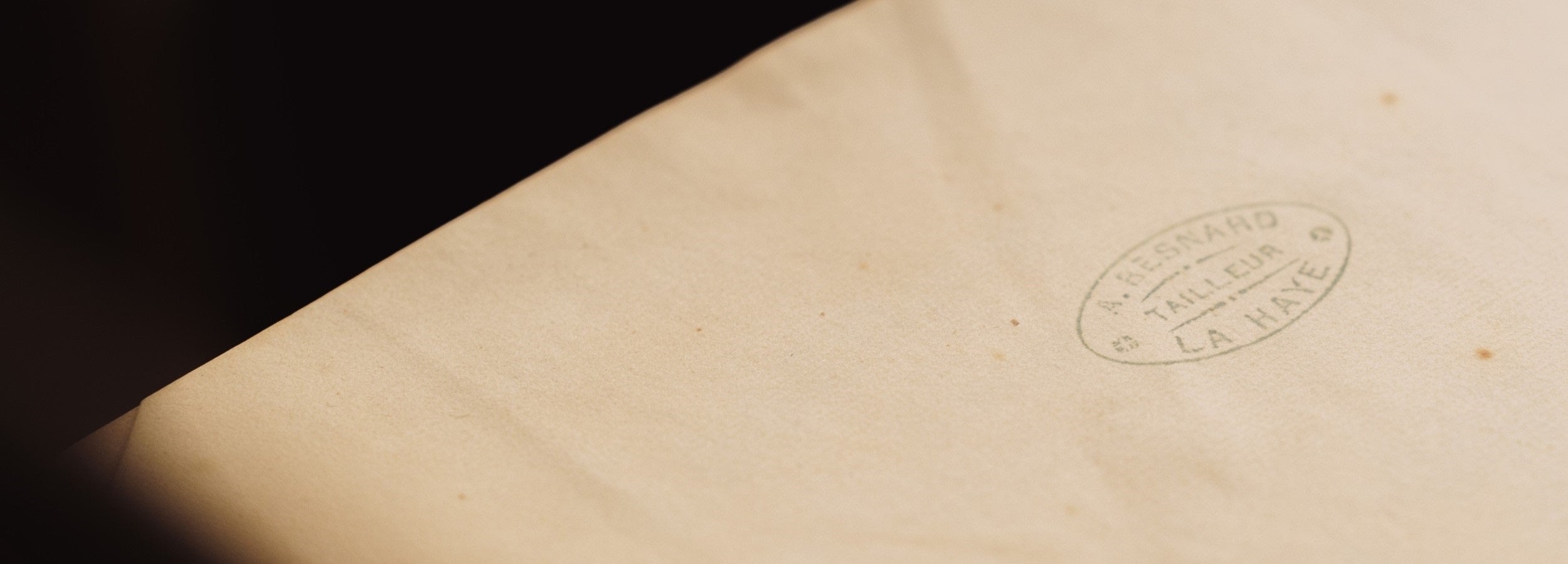 A. Besnard Tailleur La Haye Stamp