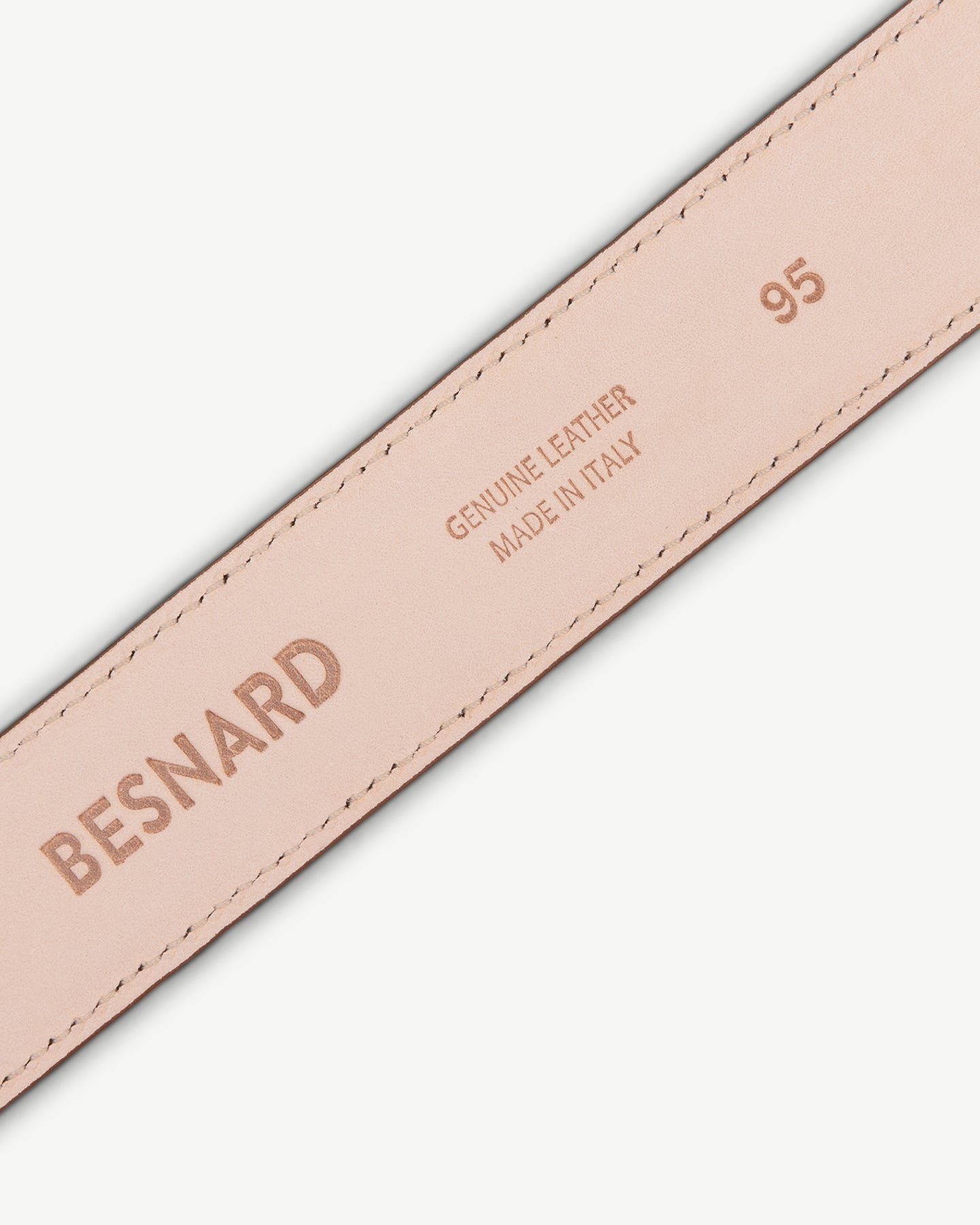Dress belt with nubuck lining and made in Italy stamp