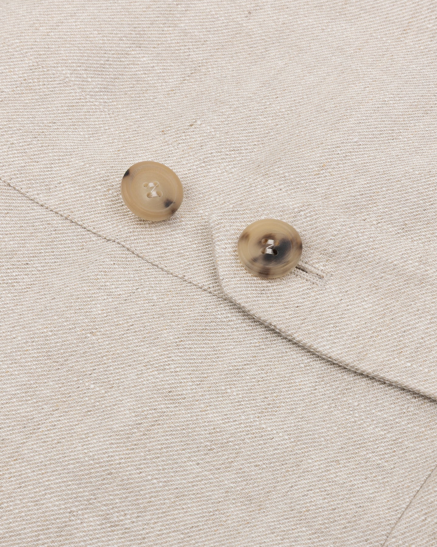 Oatmeal linen twill jacket with horn buttons