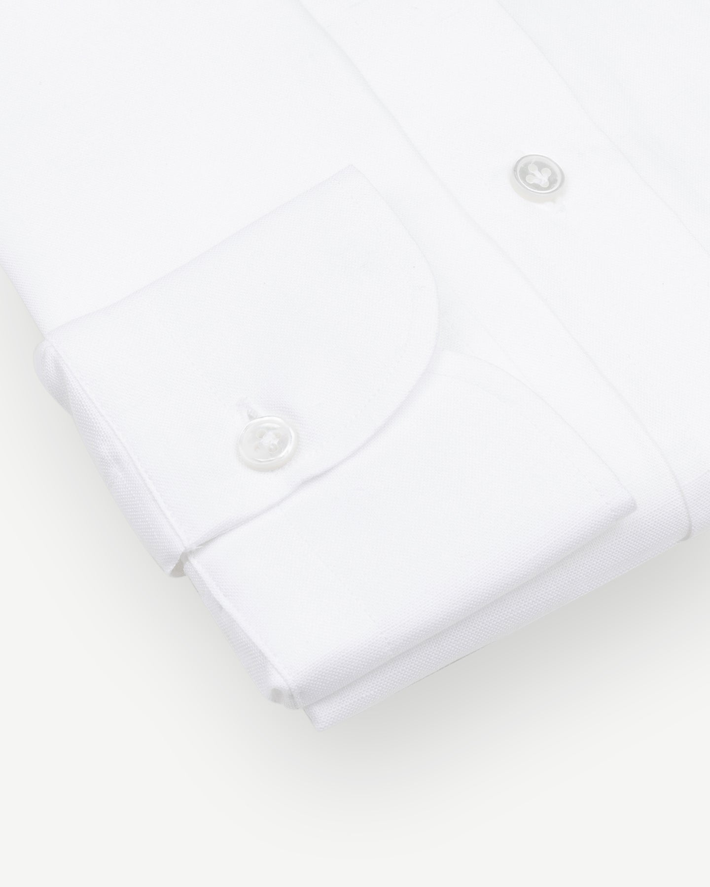 White cotton linen shirt with single cuffs
