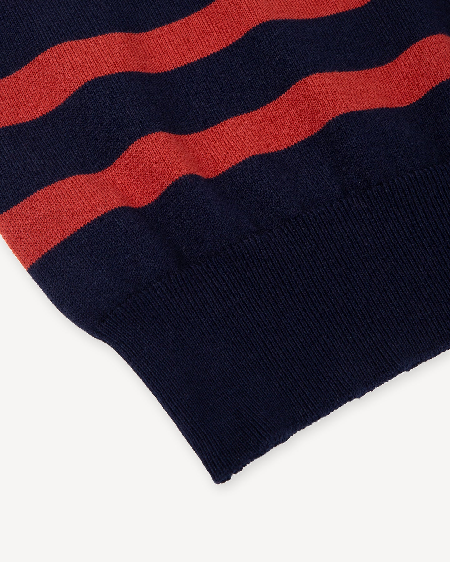Navy Red Stripe Skipper polo with ribbed hems