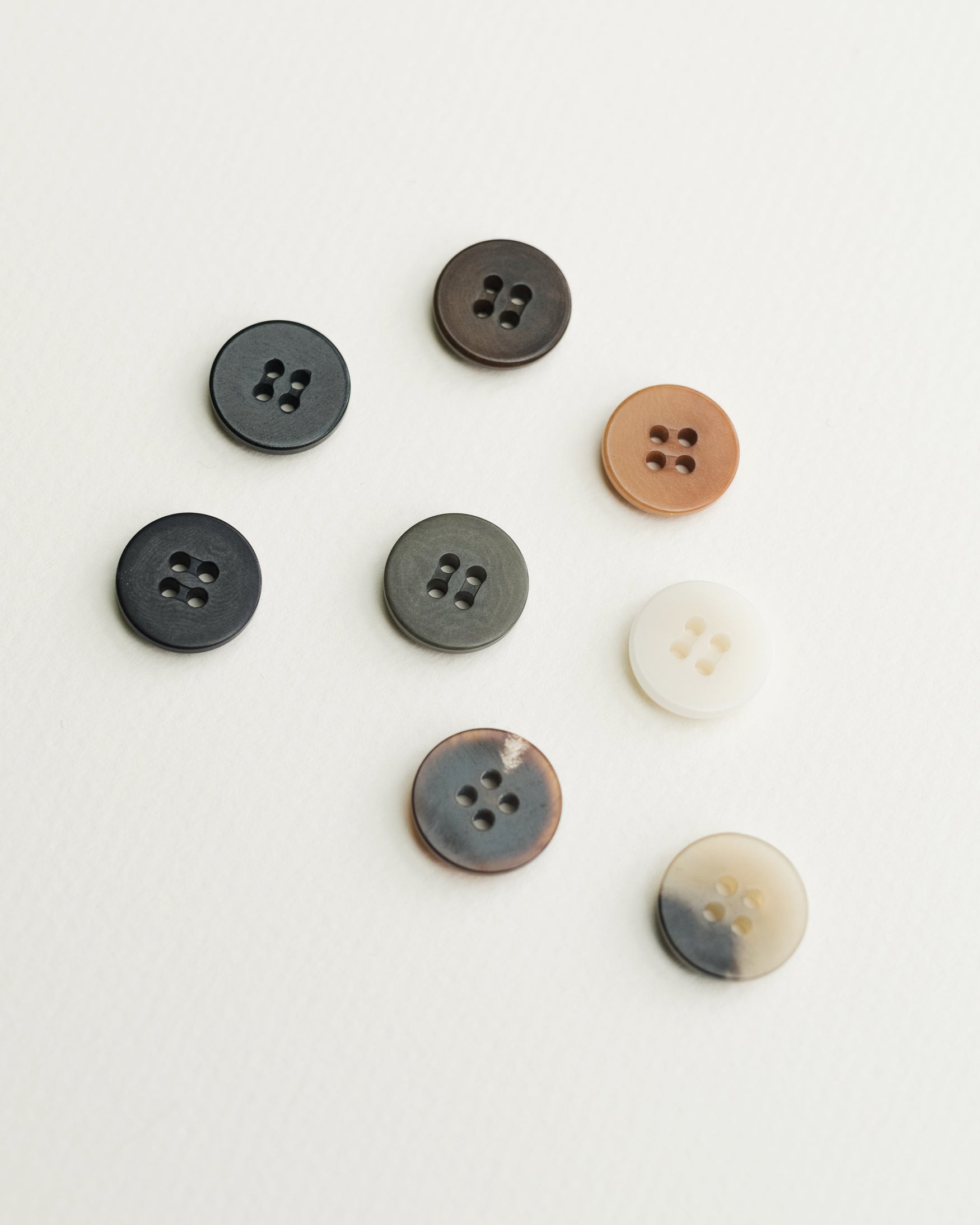 Horn and corozo buttons for made to measure trousers