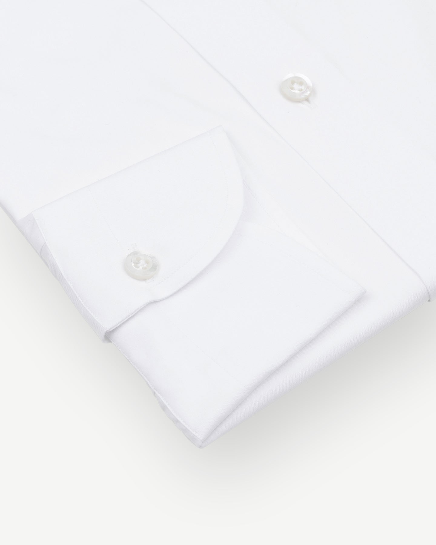 White poplin dress shirt with single conical cuffs