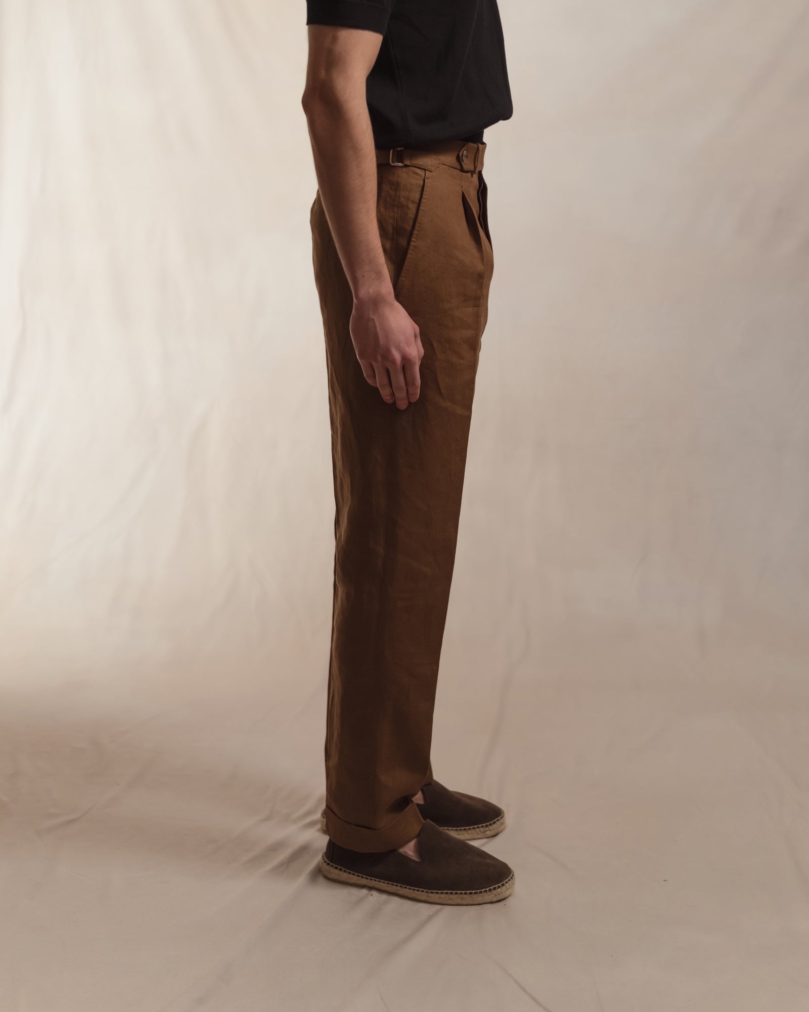 Dark Tan Linen Trousers | Single Pleat with Side Adjusters | Besnard